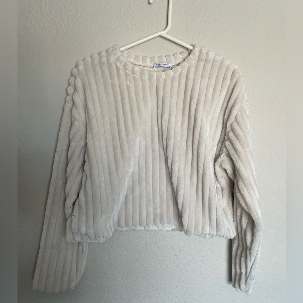 GUC Zara Sweater - Picture 1 of 3